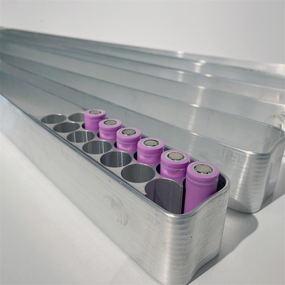 Kundengebundene Höhe, die verdrängtes Aluminiumkühlrohr für Batterie 21700 verbiegt