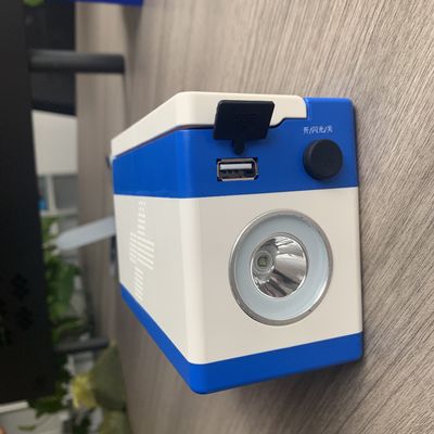 Nicht wiederaufladbares tragbares LED kampierendes Licht DC5V 2W
