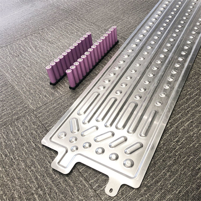 Das 3003 Legierungs-Vakuum bronzierte kalter Platten-AluminiumWärmetauscher-flüssiges abgekühltes Kühlkörper-AluminiumKühlblech