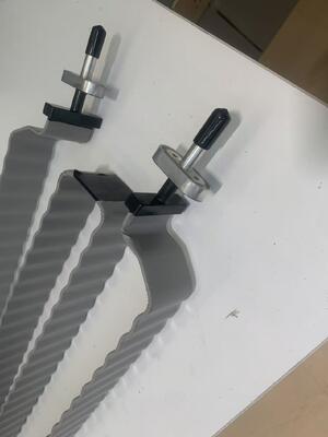Qualität Aluminium-Mikro-Kanal-Flüssigkeitskühlschlange für 21700 zylindrische Zellen Fabrik