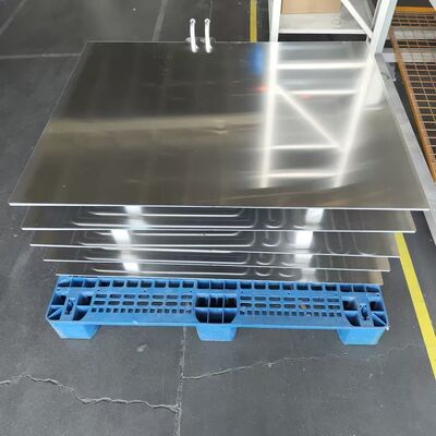 Qualität Stanz-Hartlöt-Aluminium-wassergekühlte Platte Flüssigkeitskühlplatte für großflächige ESS und Hochleistungs-Leistungselektronik Fabrik